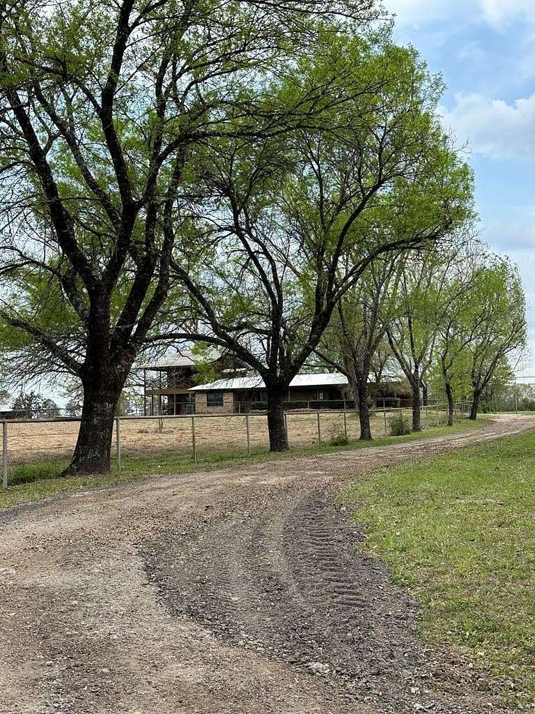 12 Acres of Land with Home for Sale in Lufkin, Texas