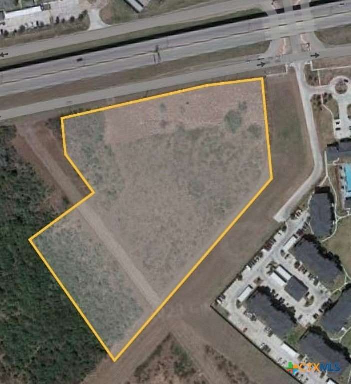 9.6 Acres of Commercial Land for Sale in Victoria, Texas