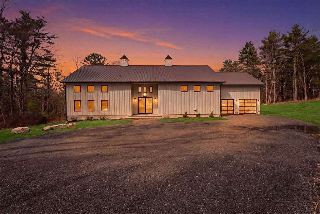 13.3 Acres of Land with Home for Sale in Norfolk, Massachusetts