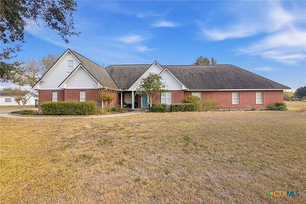 1.6 Acres of Land with Home for Sale in Victoria, Texas