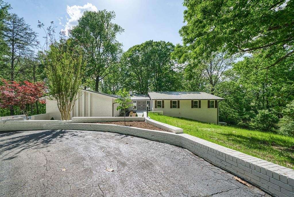 2.36 Acres of Land with Home for Sale in Cookeville, Tennessee