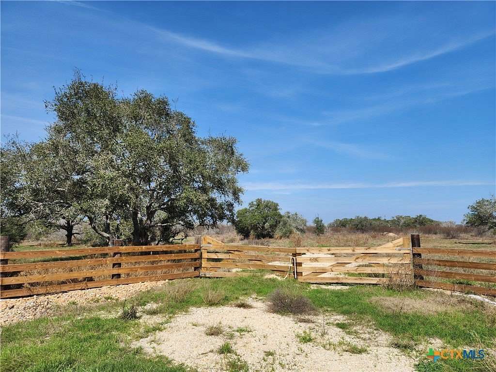 15 Acres of Recreational & Residential Land for Sale in Fannin, Texas