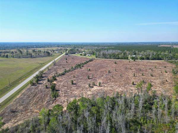 7.49 Acres of Residential Land for Sale in Blountstown, Florida