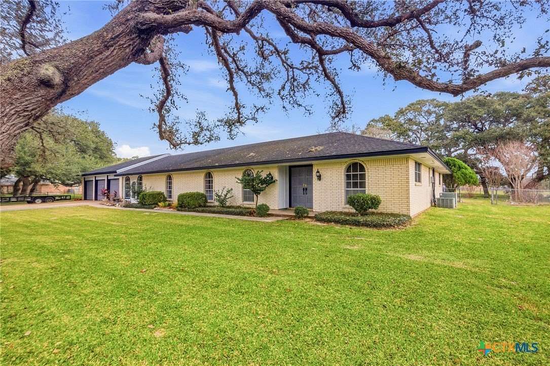 2.59 Acres of Land with Home for Sale in Victoria, Texas