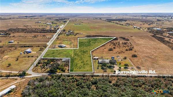 7.38 Acres of Residential Land for Sale in Victoria, Texas