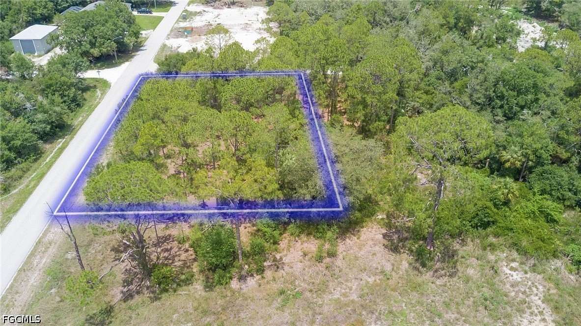 0.25 Acres of Residential Land for Sale in Lehigh Acres, Florida