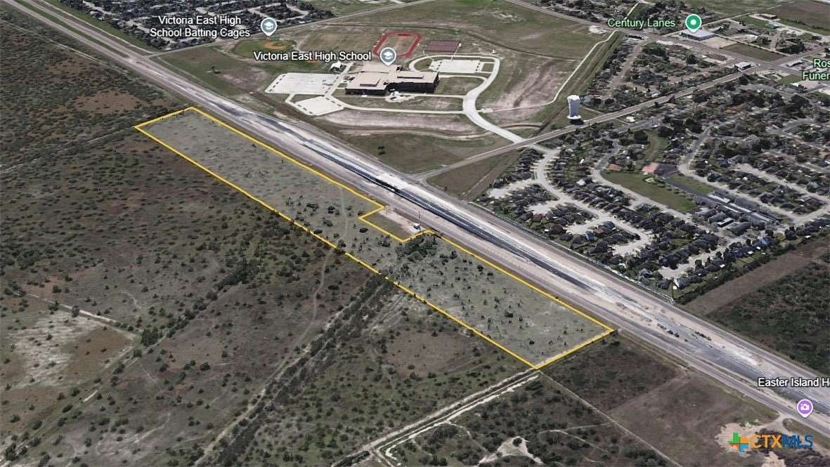 26 Acres of Commercial Land for Sale in Victoria, Texas
