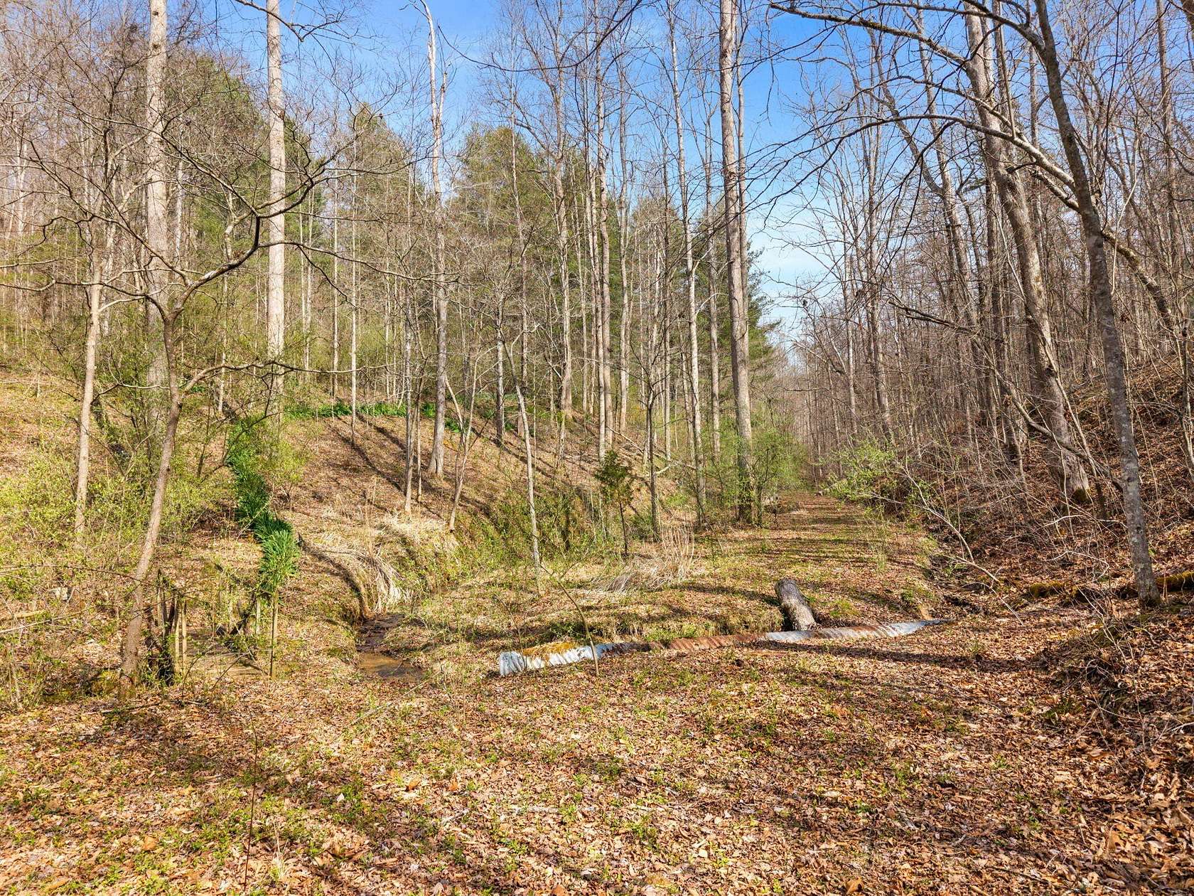 2.47 Acres of Residential Land for Sale in Manchester, Kentucky