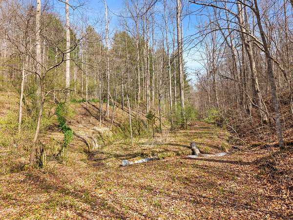 2.47 Acres of Residential Land for Sale in Manchester, Kentucky