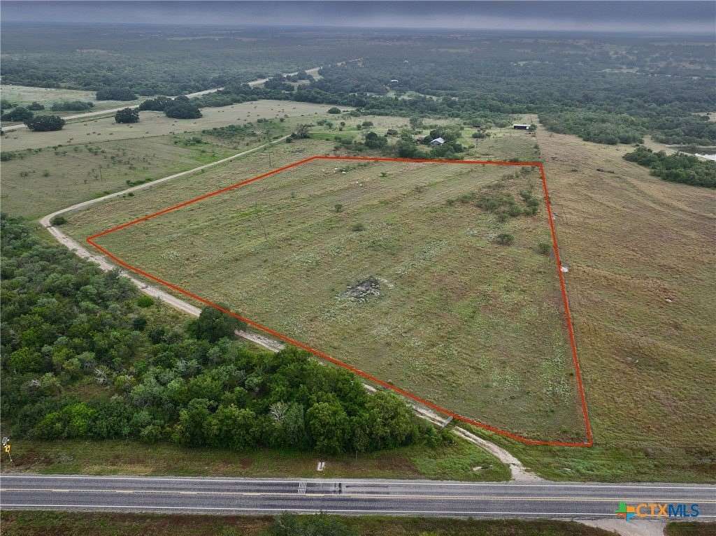 10 Acres of Residential Land for Sale in Yorktown, Texas