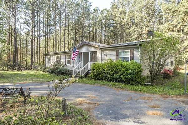 3 Acres of Land with Home for Sale in Fort Valley, Georgia