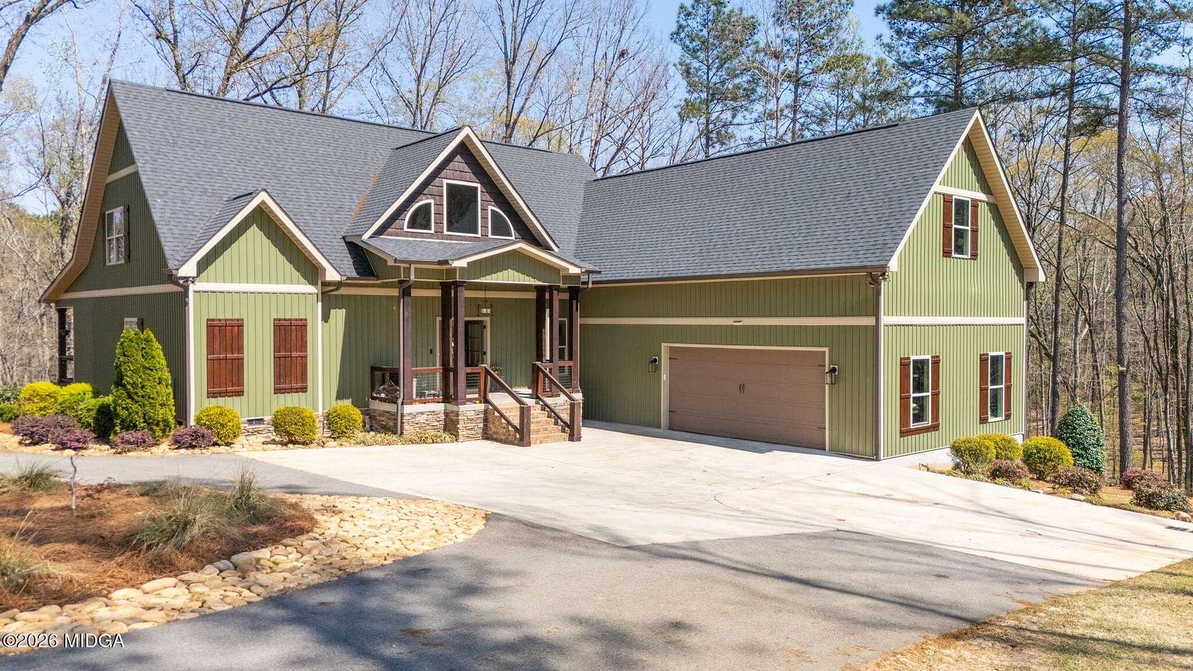 17 Acres of Land with Home for Sale in Forsyth, Georgia