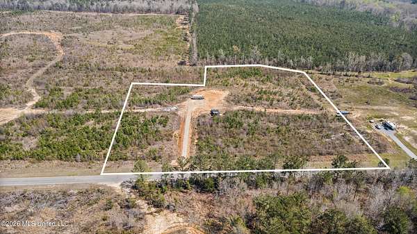 9.3 Acres of Residential Land for Sale in Stewart, Mississippi