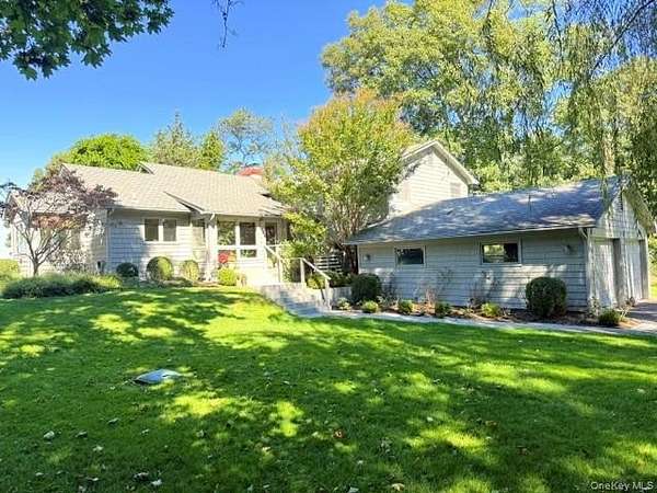 4 Acres of Land with Home for Sale in Setauket, New York