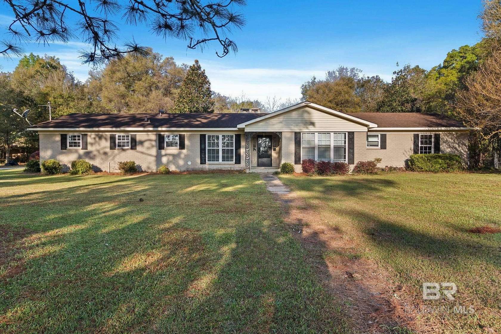 2.5 Acres of Land with Home for Sale in Mobile, Alabama