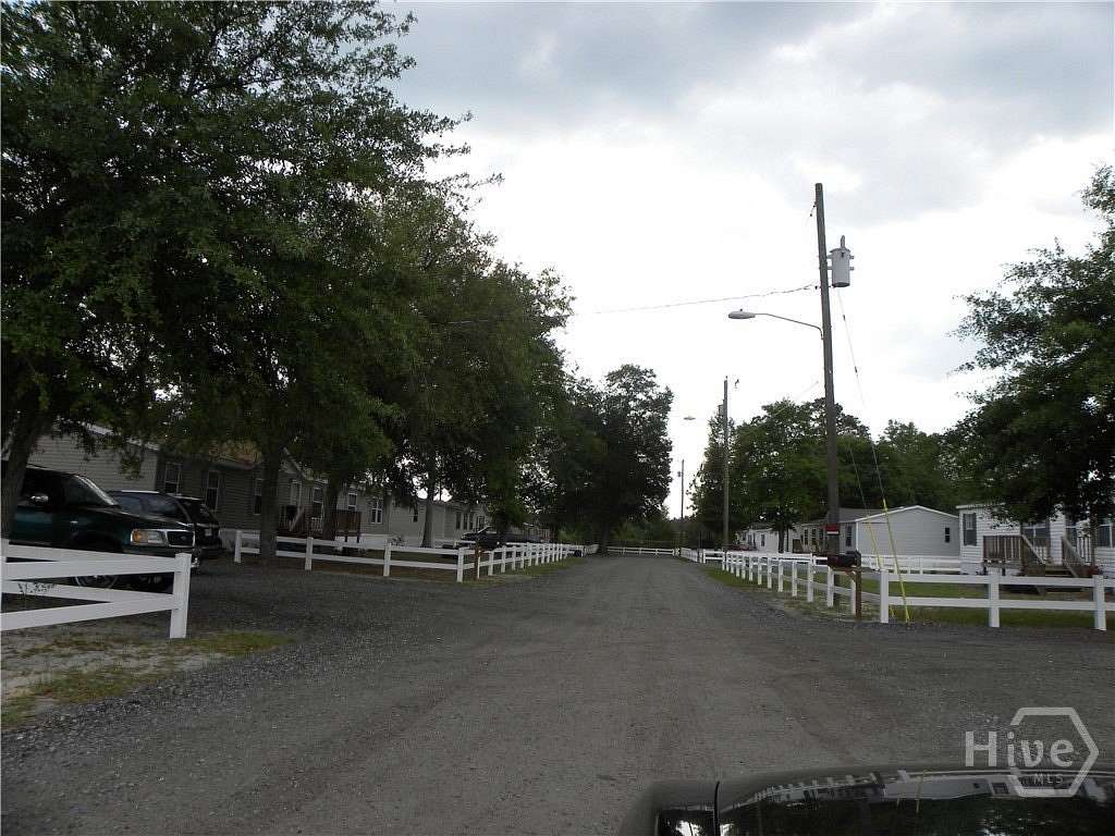 2.29 Acres of Land with Home for Sale in Allenhurst, Georgia