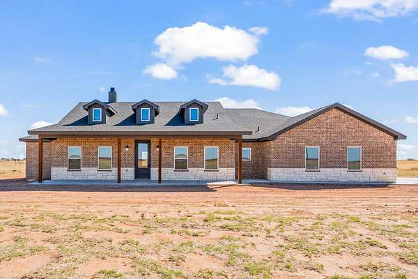 10 Acres of Land with Home for Sale in Lubbock, Texas