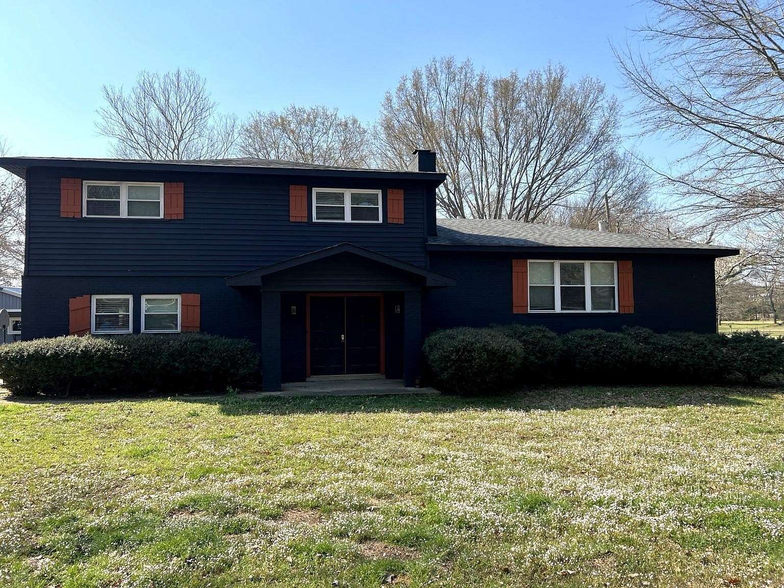 1.7 Acres of Land with Home for Sale in Tupelo, Mississippi