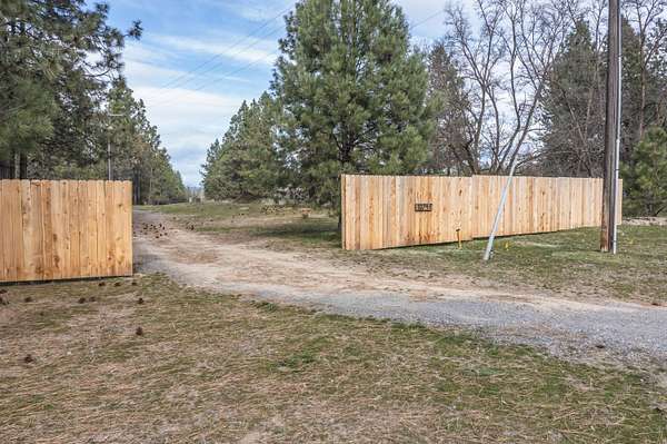 1.1 Acres of Land for Sale in Kettle Falls, Washington