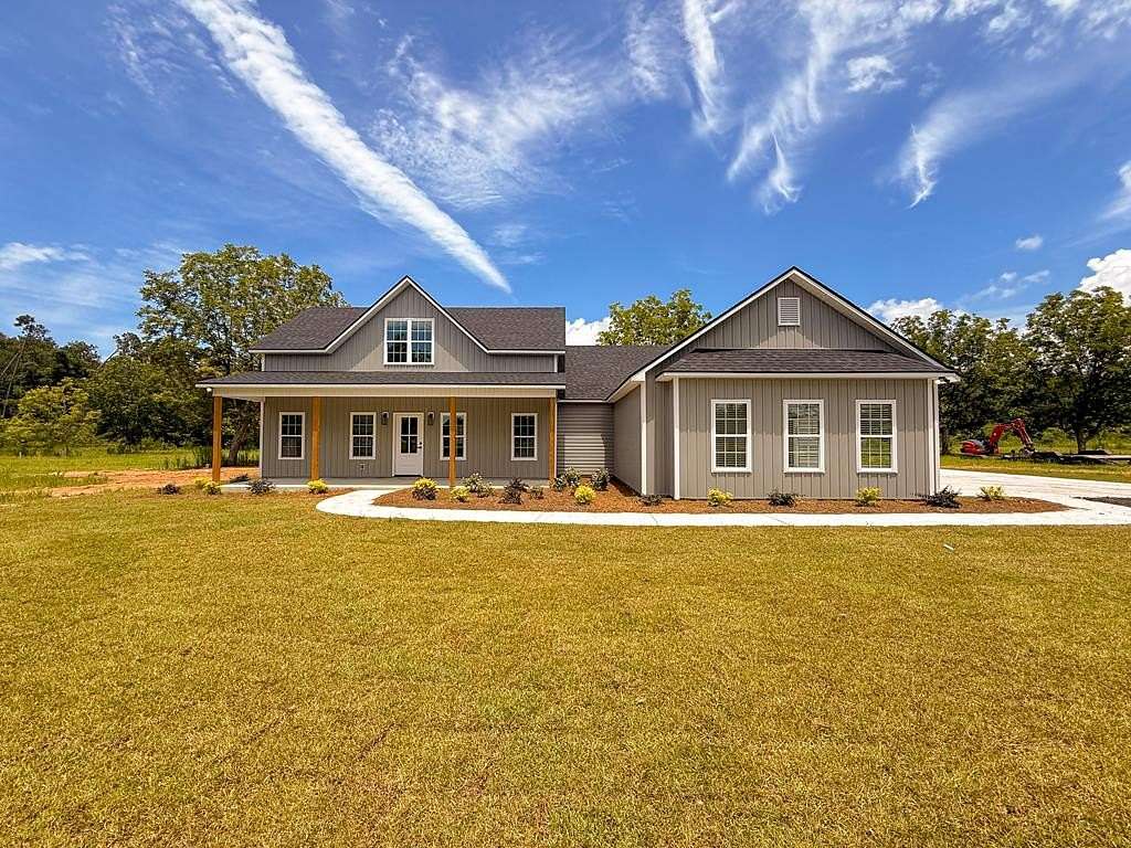 2.27 Acres of Land with Home for Sale in Naylor, Georgia