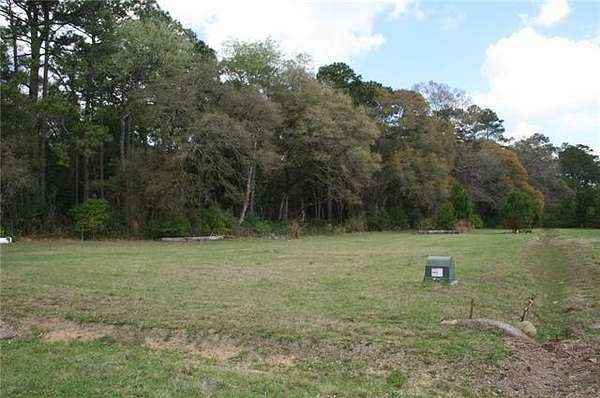 2 Acres of Residential Land for Sale in Covington, Louisiana