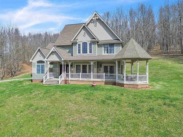 10 Acres of Land with Home for Sale in New Castle, Virginia