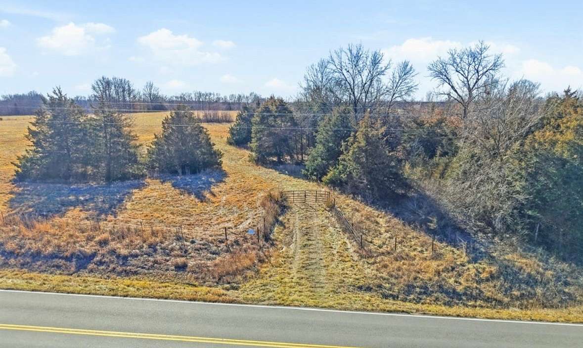 12 Acres of Recreational & Residential Land for Sale in Hallsville, Missouri