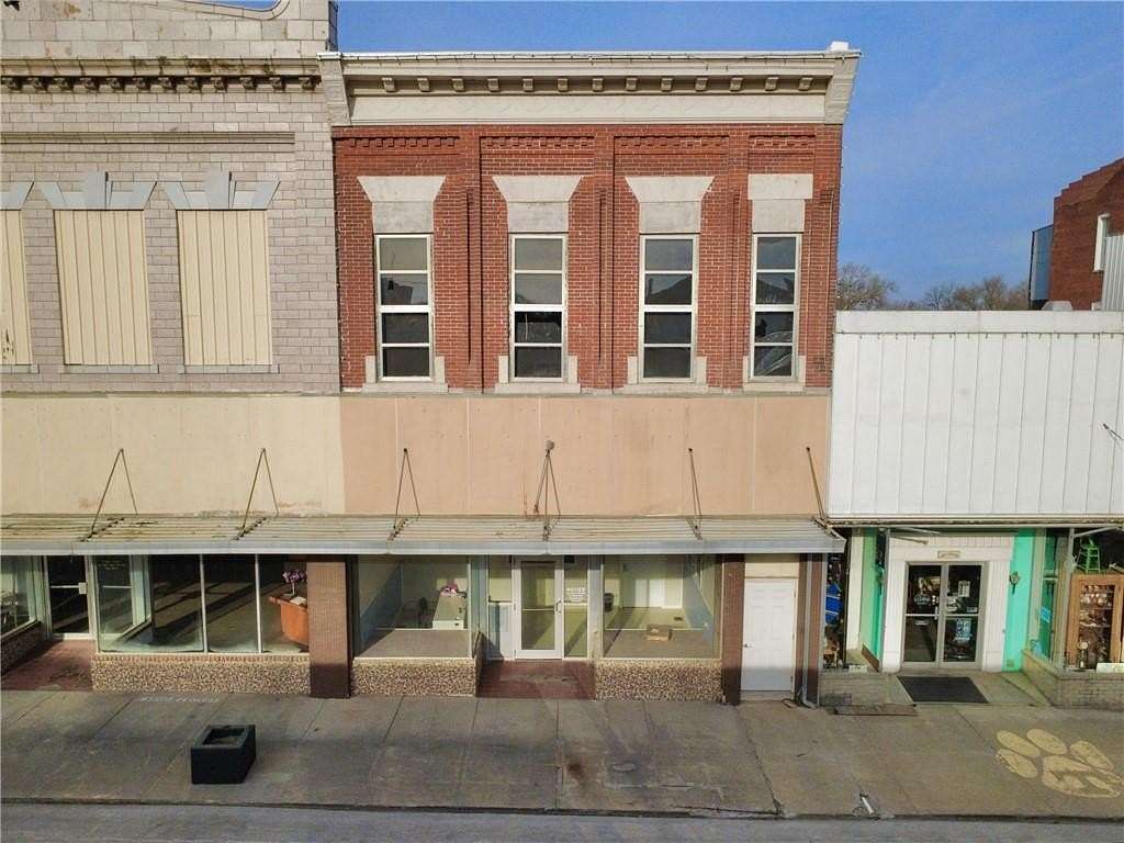 0.13 Acres of Mixed-Use Land for Sale in Trenton, Missouri
