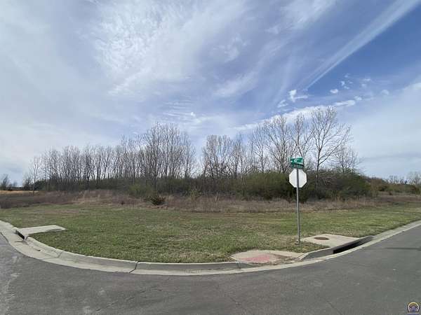 0.41 Acres of Residential Land for Sale in Topeka, Kansas