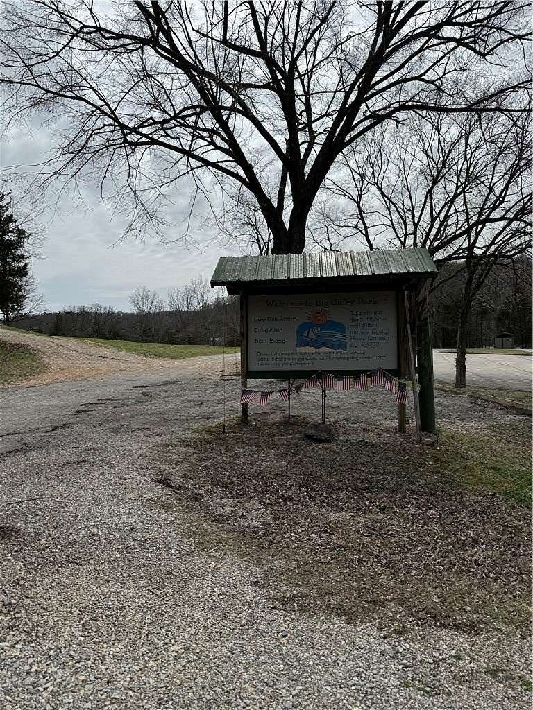 35.9 Acres of Land for Sale in Eureka Springs, Arkansas