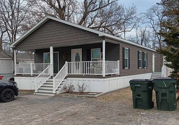 1.36 Acres of Commercial Land for Sale in Riverhead, New York