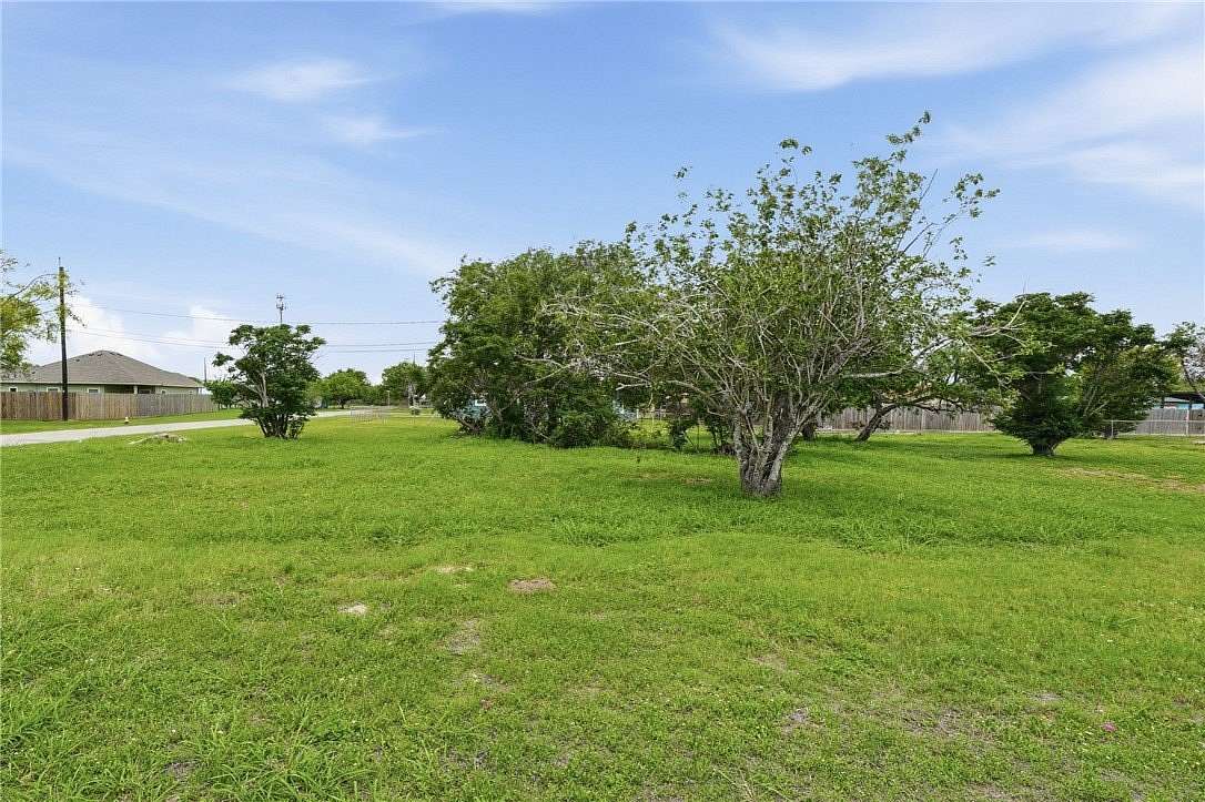 0.14 Acres of Commercial Land for Sale in Ingleside, Texas