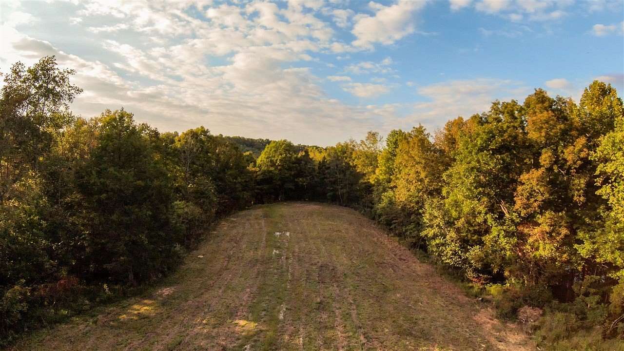 8 Acres of Residential Land for Sale in Cub Run, Kentucky