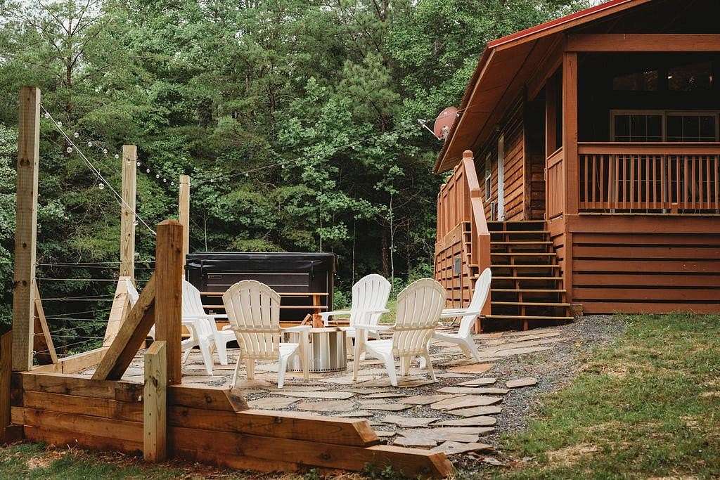 6.62 Acres of Land with Home for Sale in Murphy, North Carolina