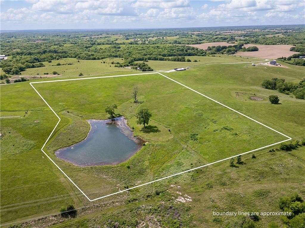 20 Acres of Recreational & Residential Land for Sale in Richmond, Missouri