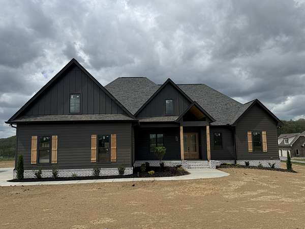 5.5 Acres of Land with Home for Sale in Lebanon, Tennessee