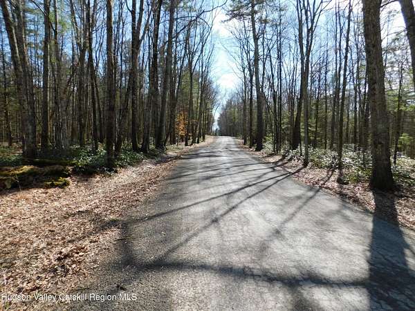 13.5 Acres of Land for Sale in Kerhonkson, New York