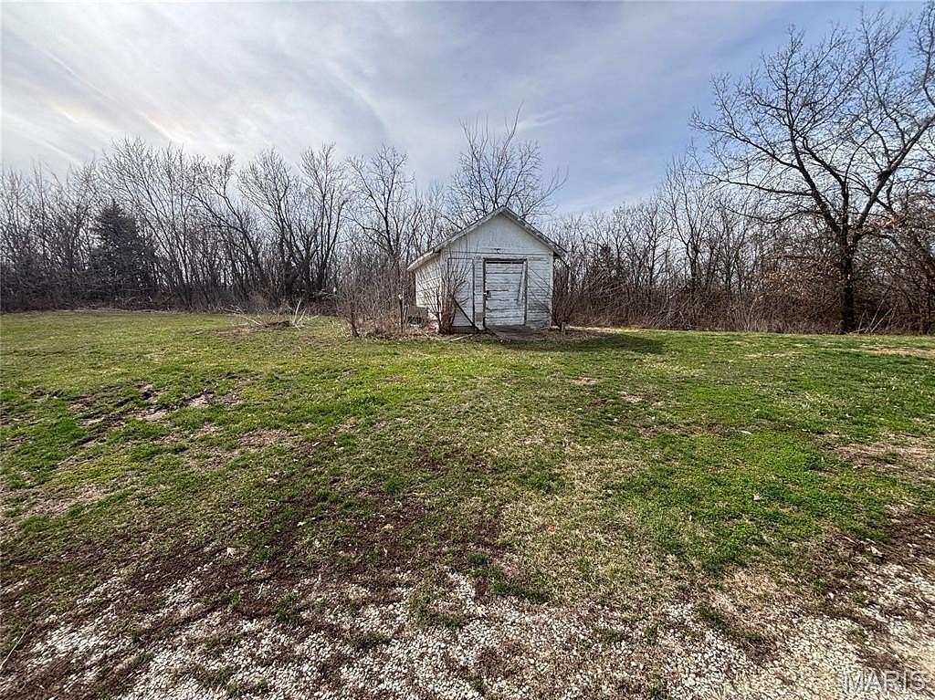 25.2 Acres of Land with Home for Sale in Princeton, Missouri