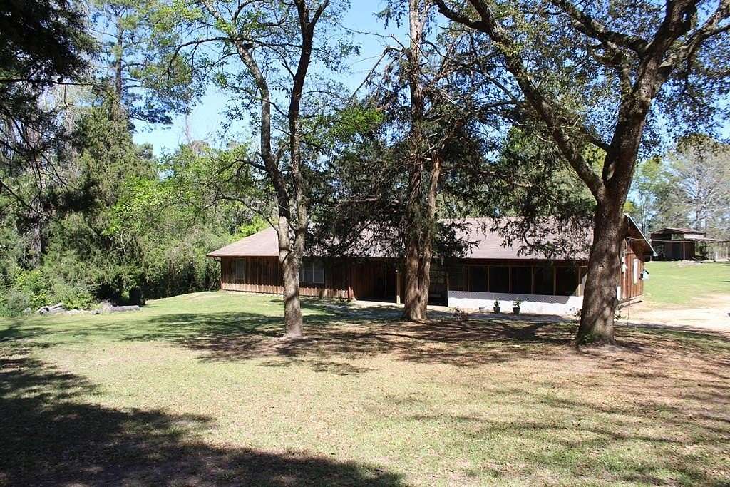 8.3 Acres of Land with Home for Sale in Jasper, Texas