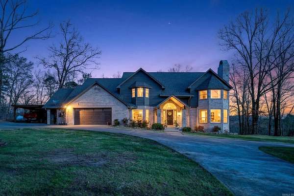 14.1 Acres of Land with Home for Sale in Hot Springs, Arkansas