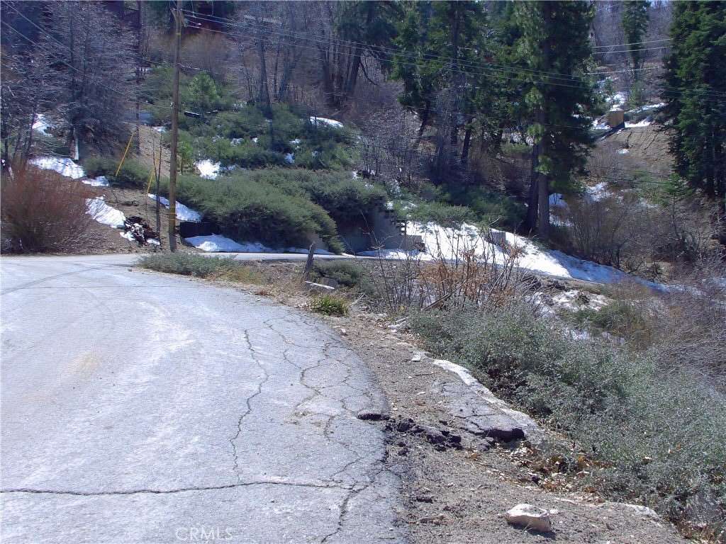 0.23 Acres of Land for Sale in Green Valley Lake, California