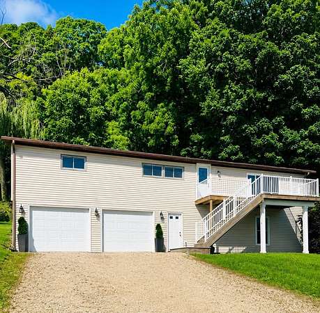 1.5 Acres of Land with Home for Sale in Bellevue, Iowa