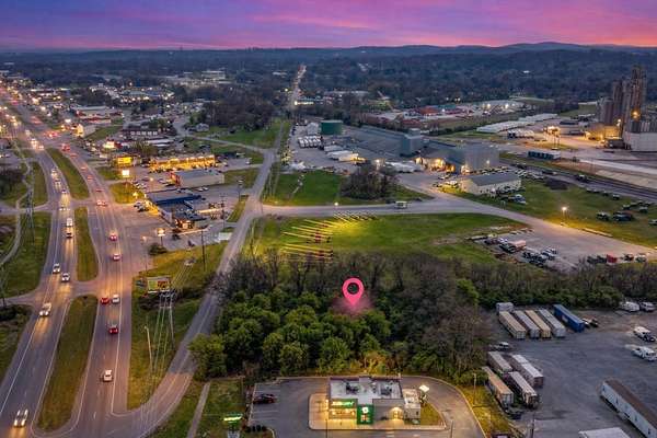 0.8 Acres of Commercial Land for Sale in La Vergne, Tennessee
