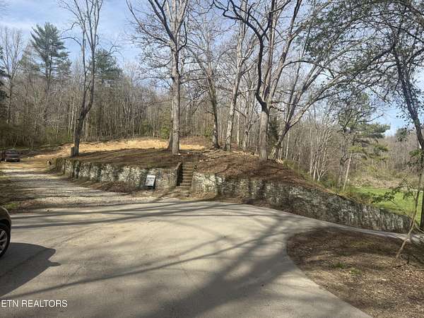 1.5 Acres of Residential Land for Sale in Oakdale, Tennessee