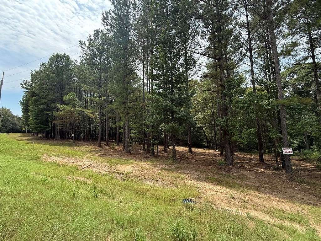 6.6 Acres of Residential Land for Sale in Sardis, Mississippi