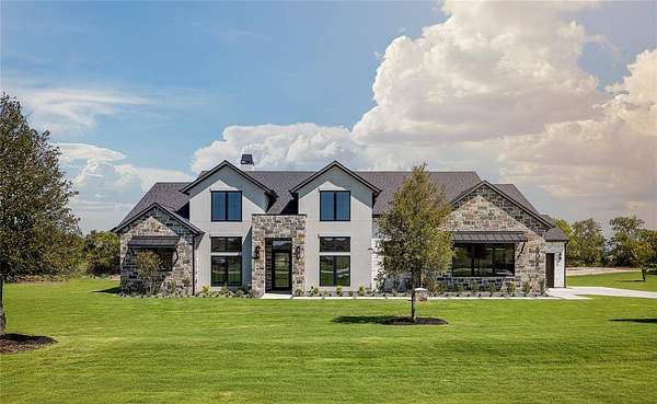 2 Acres of Land with Home for Sale in Aledo, Texas