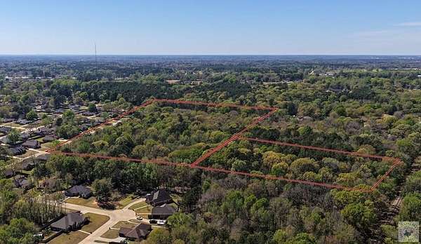 18 Acres of Land for Sale in Nash, Texas