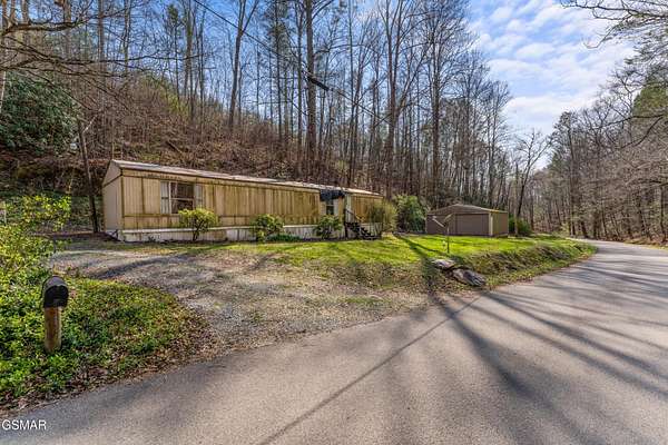 14 Acres of Land for Sale in Sevierville, Tennessee