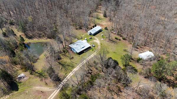 136 Acres of Recreational Land with Home for Sale in Shady Grove, Tennessee