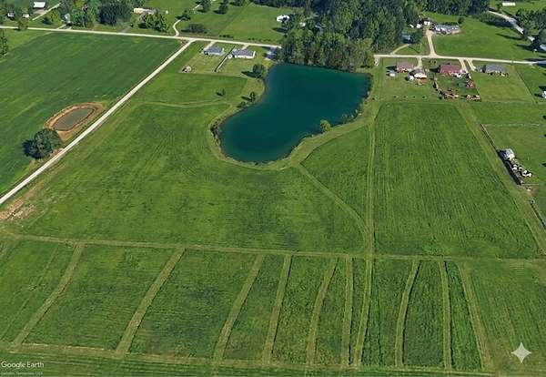 15 Acres of Recreational & Residential Land for Sale in Portland, Tennessee